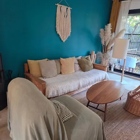 Maison Familiale 4 Piscine 5mn Du Centre Holiday home Angers