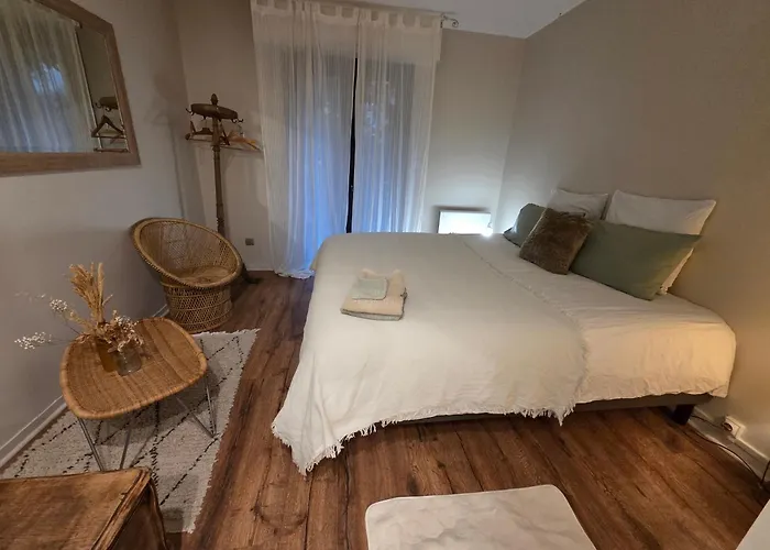 Сasa de vacaciones Maison Familiale 4 Piscine 5mn Du Centre Angers