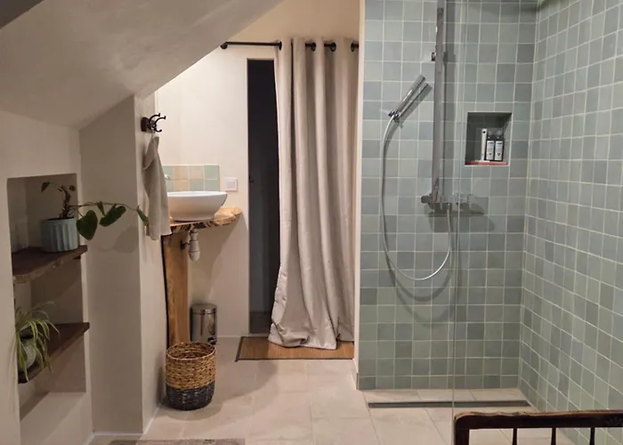 Vakantiehuis Maison Familiale 4 Piscine 5mn Du Centre Angers